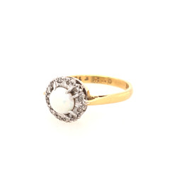 Pre Owned 18ct Opal and Diamond Cluster Ring ZX33